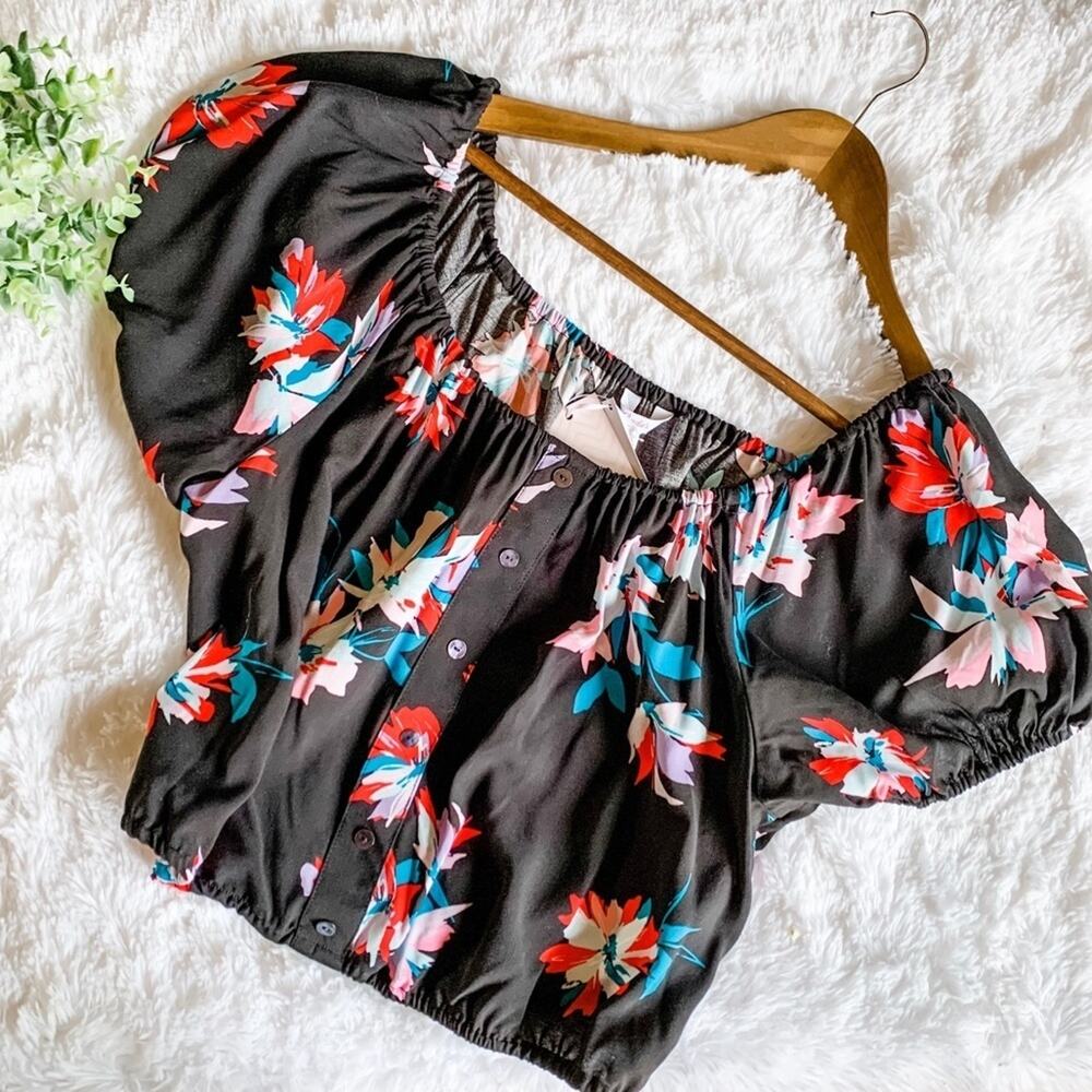 Candies | NWT Black Floral Blouse Size XL